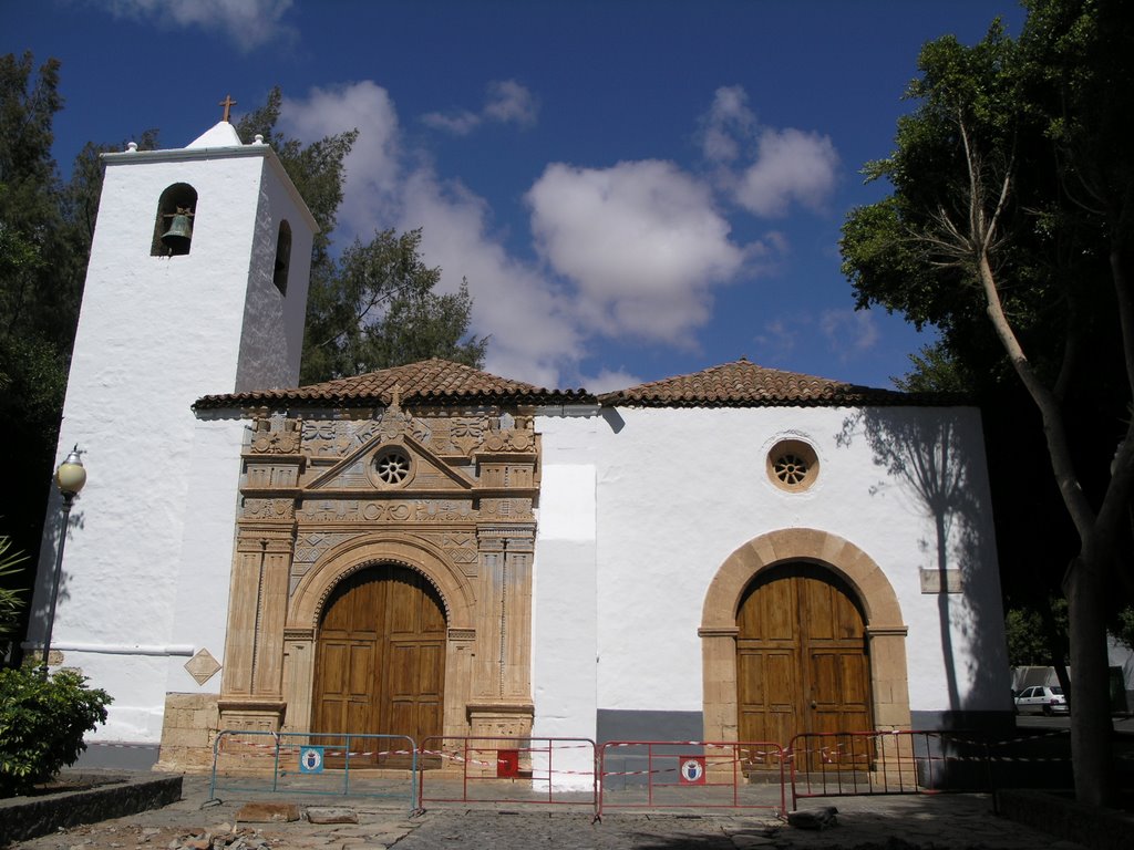 Iglesia de Pájara by Canarina