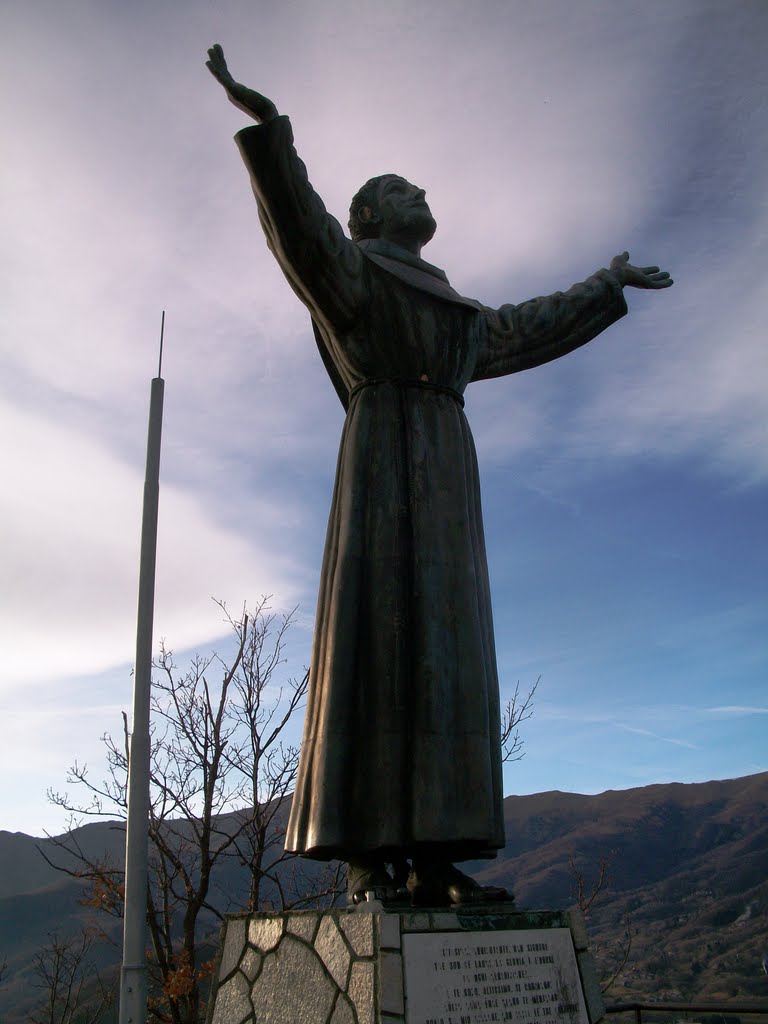 BELMONTE - Statua di San Francesco by darkomiki