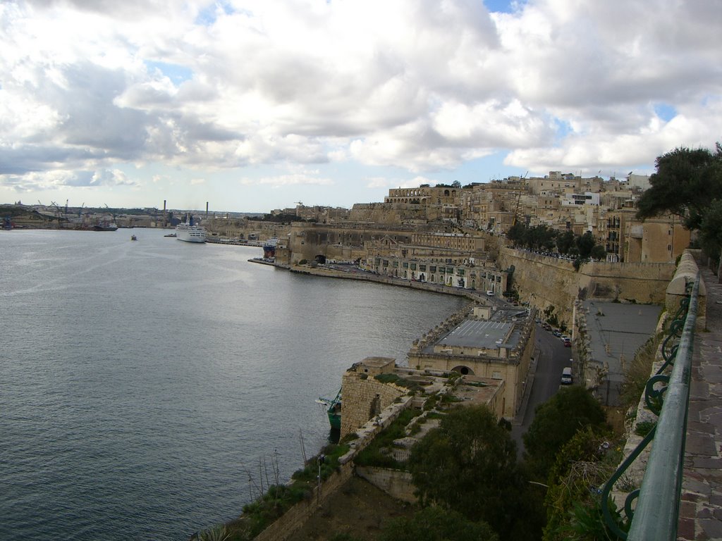 Malta-Valletta by eliana P.