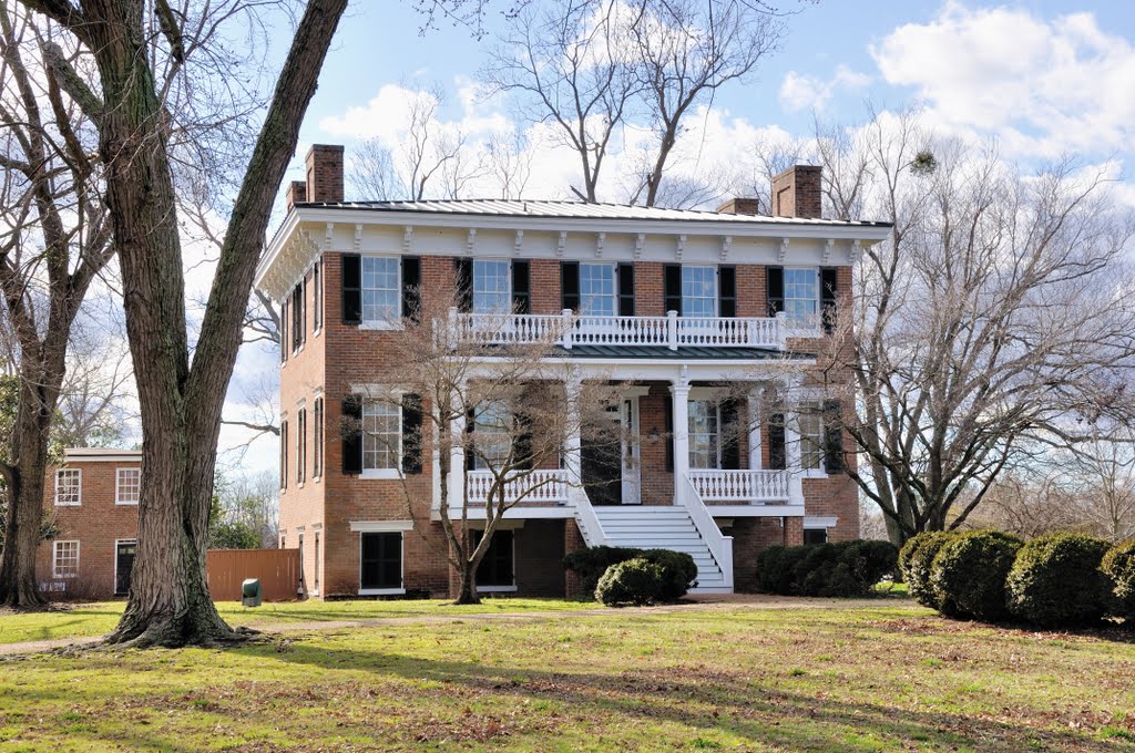 VIRGINIA: NEWPORT NEWS: Lee Hall Mansion with kitchen to rear by Douglas W. Reynolds, Jr.