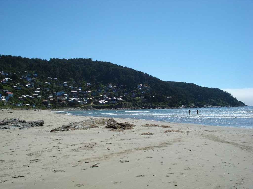 Playa de Maicolpue by Jhon Ortiz C.