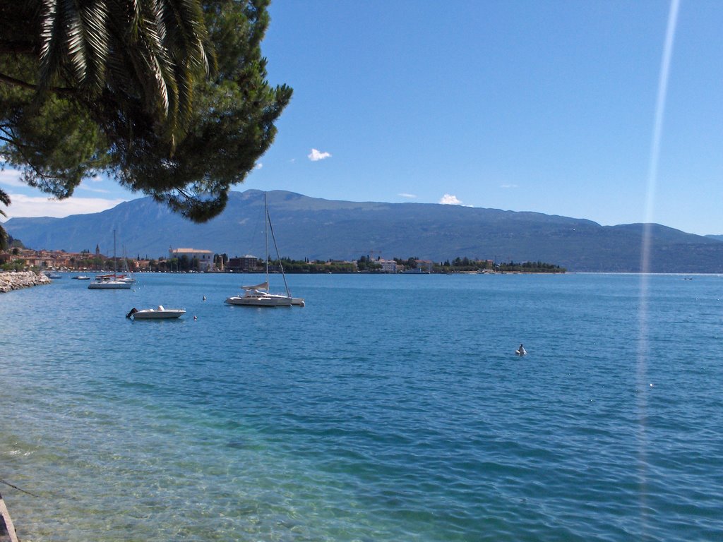 Azzurro lago! by altogarda