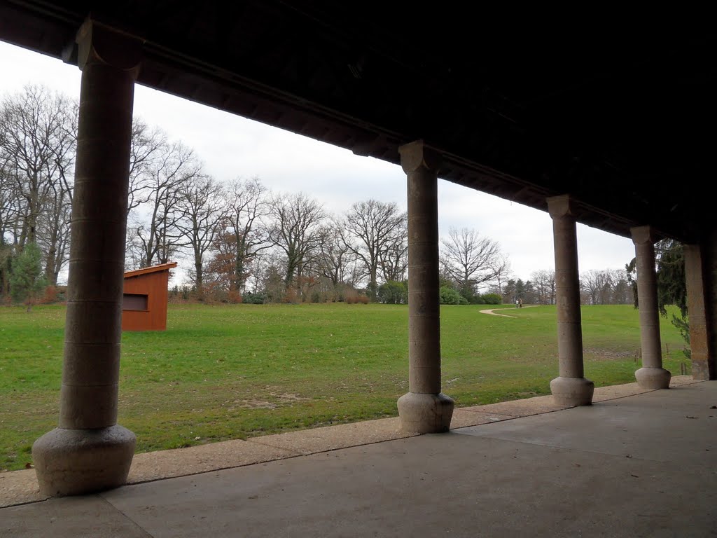 Sous la grange de Lacroix laval by Matopée