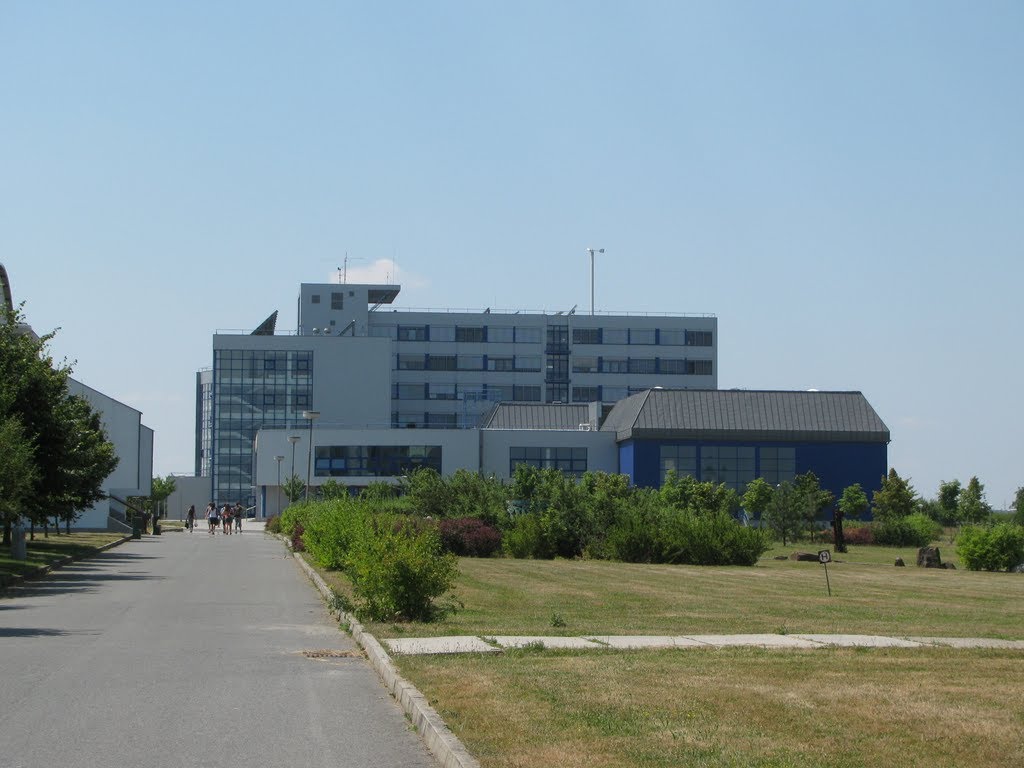 Faculty of electrical engineering, University of West Bohemia by induktorium