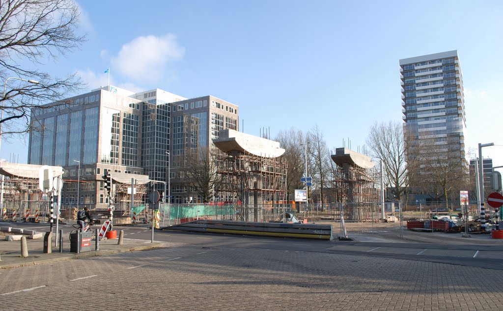 Utrecht, 24 Oktoberplein, fly-over viaduct in aanbouw by Hans J.S.C. Jongstra