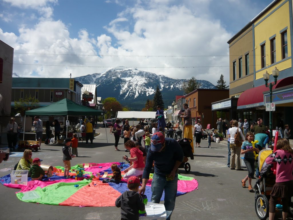 Revelstoke, Canada by Rammette