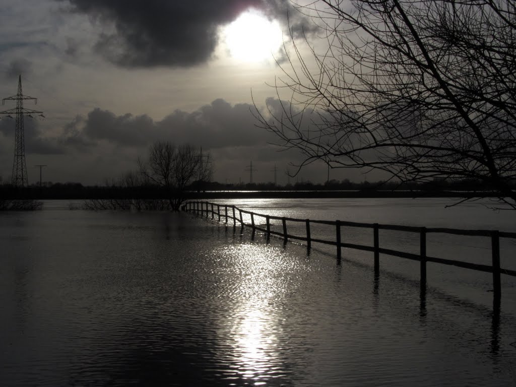 Abendstimmung bei Hochwasser by ChristianB