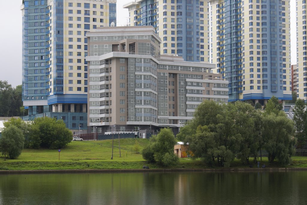 ЖК "Lake House", Август 2007г. by Максим МЕЛКОБРОДОВ