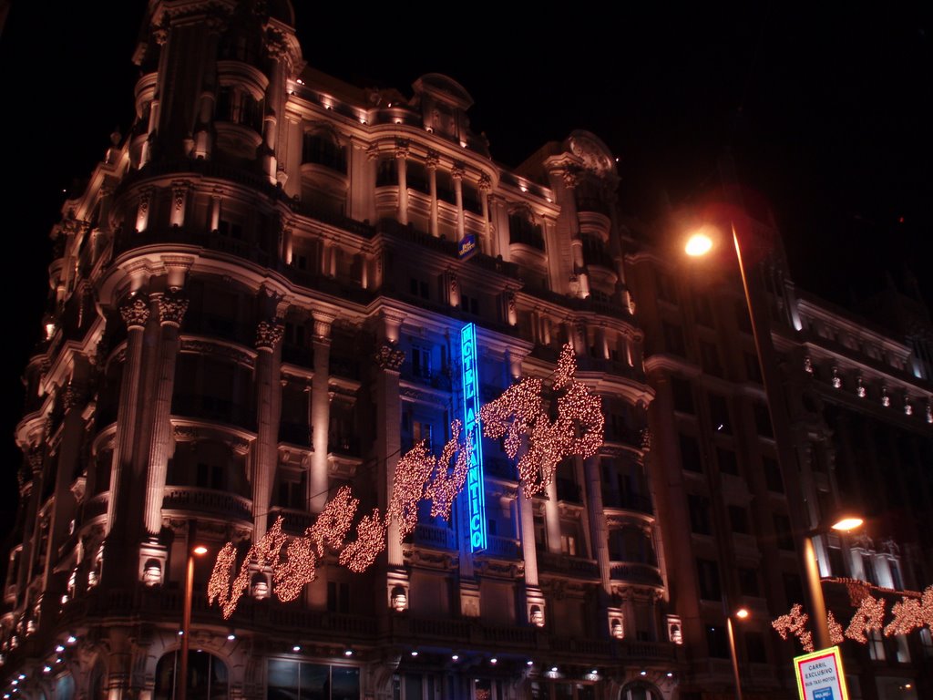 Gran Vía en Navidad by sanzgeorge