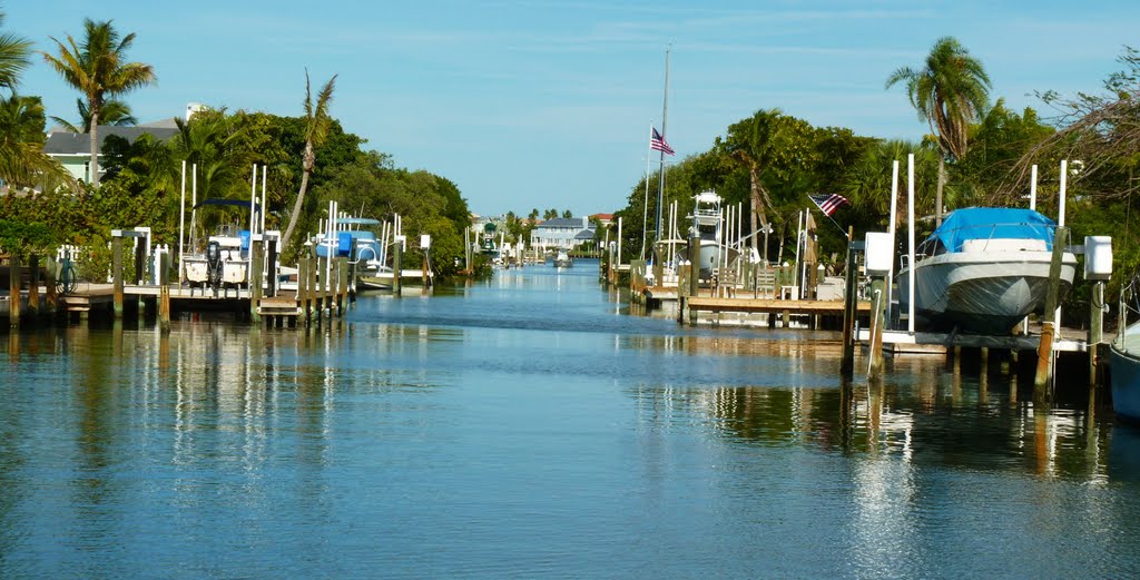 "76th St." Canal, Holmes Beach Florida by Tom Bantle