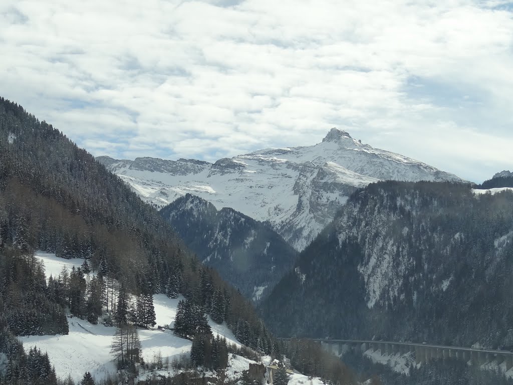 Blick auf den Wolfendorn by baba49