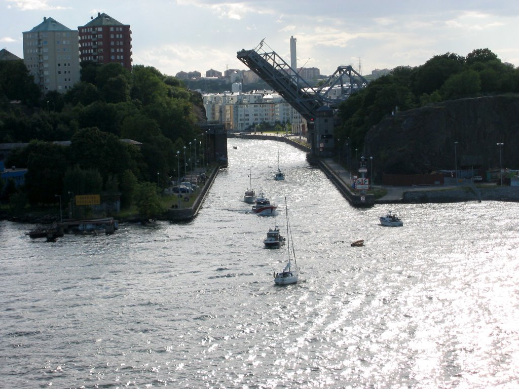 Stockholm Bridge by Örjan Ekeberg