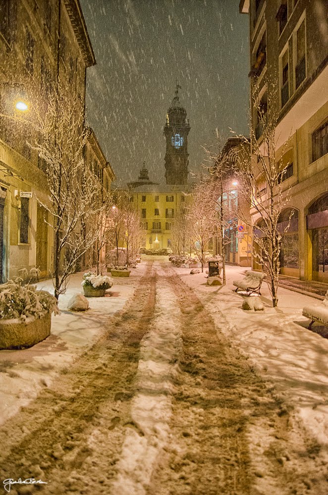 Neve a Varese - Piazza Giovine Italia by Gianluca Bertoni