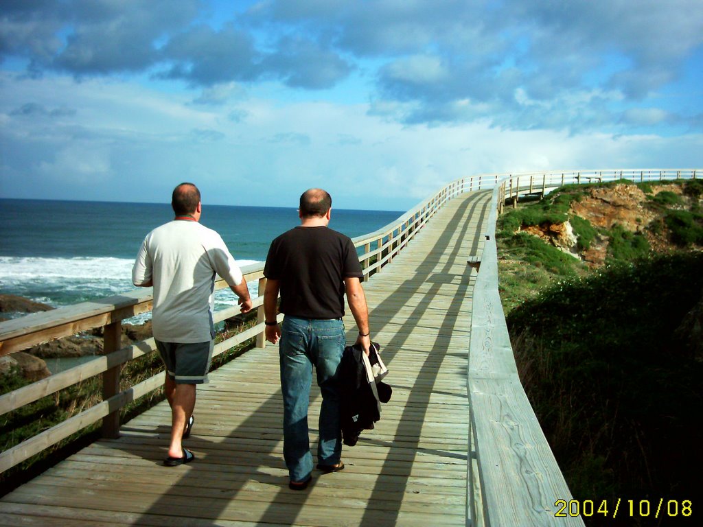 El Paseo (Praia das Catedrais) by C R E Z .tinyn