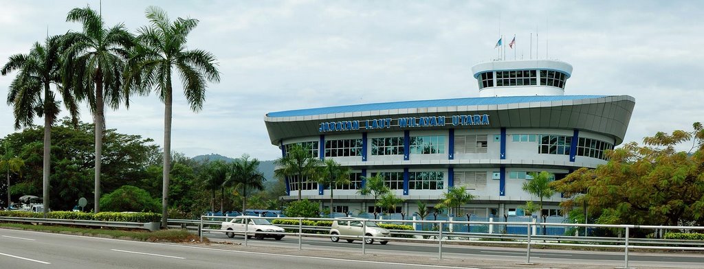 Marine Department Malaysia (Jabatan Laut Wilayah Utara) by Les Chang