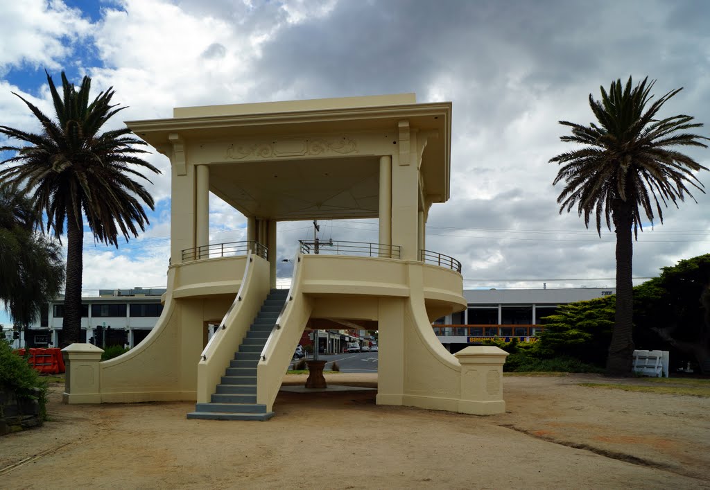 Sandringham Band Rotunda (2012). Built in 1926, this could accommodate 25 musicians on the upper level. In the 1920s and 30s brass bands would play on Sunday afternoons by Muzza from McCrae