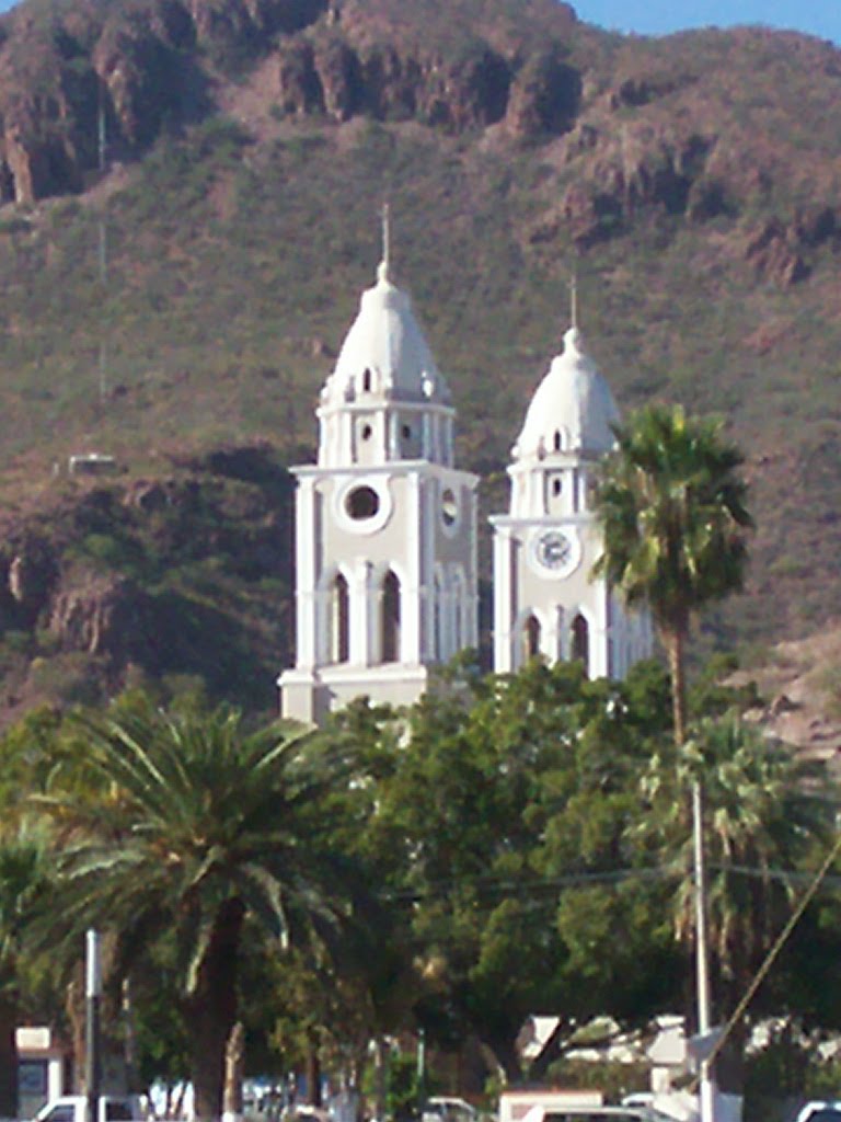 SAN FERNANDO CATHOLIC CHURCH,..Iglesia de San Fernando en Guaymas Sonora, Mexico. by mozart1120