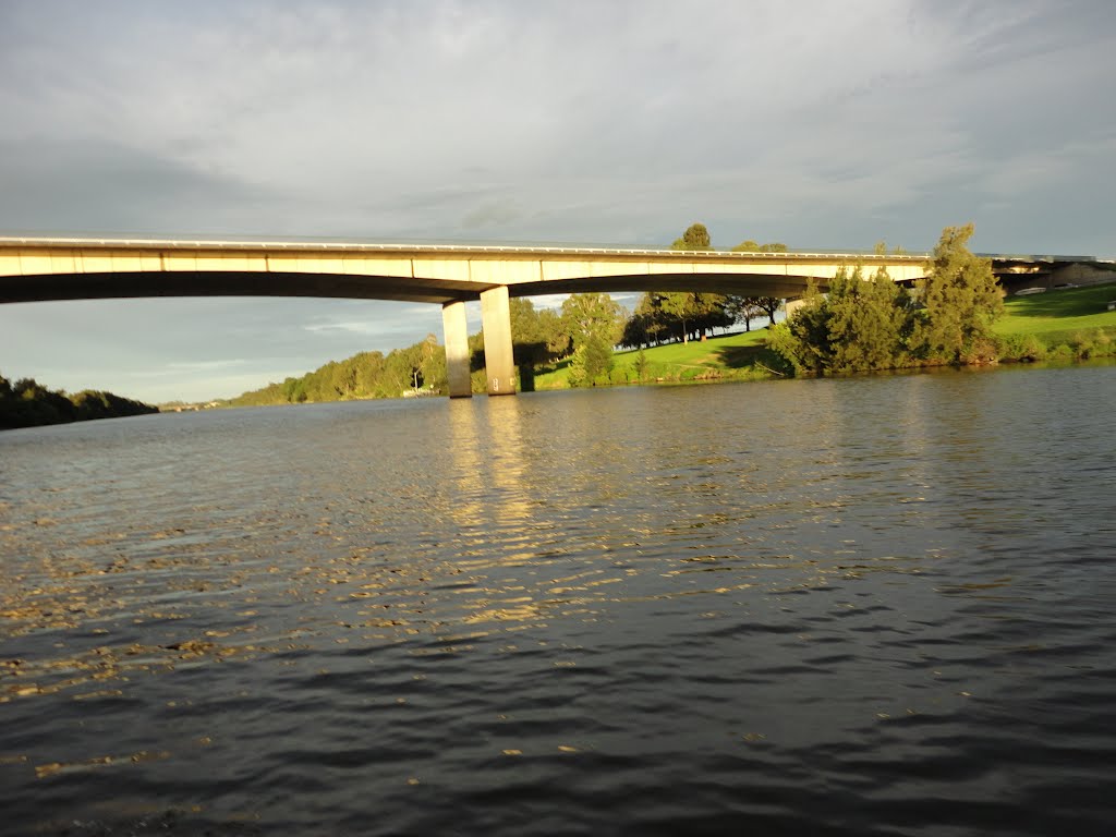 M-4 Bridge and Picnic Grounds, Penrith by kljuco