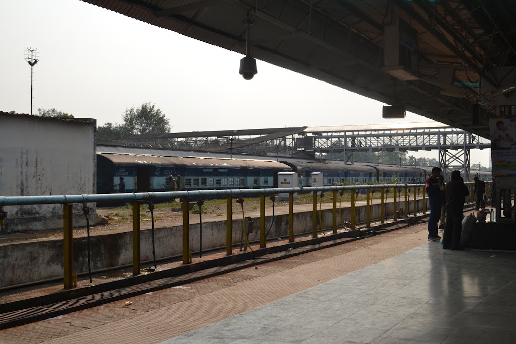 Jabalpur Rly. Station by Sanchita