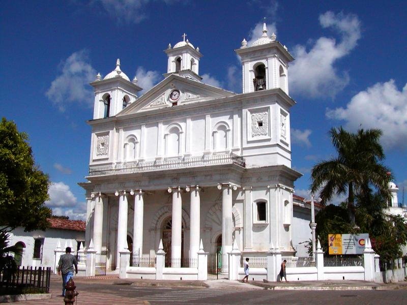 Iglesia de Suchitoto by Walter Viana