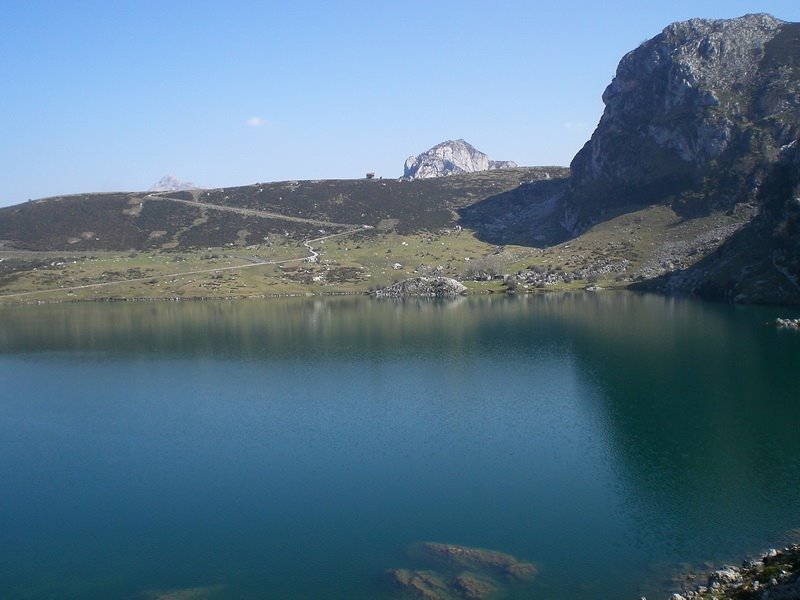 LAGO ENOL by pacorh