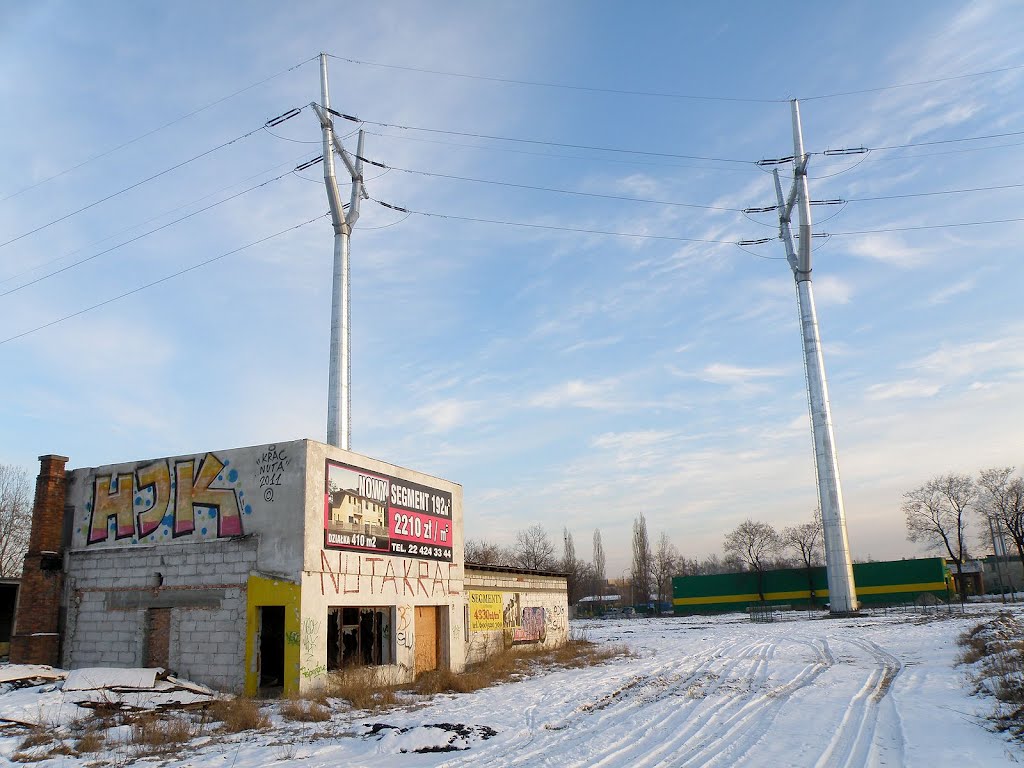 Nowe słupy / New pylons by Hiup (Hubert)