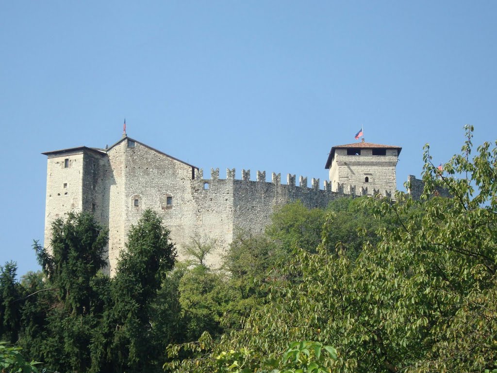 Lago Maggiore - Rocca di Angera by Redoleander83