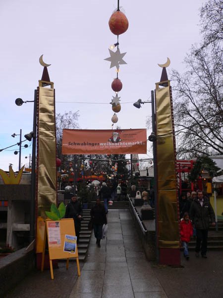 Christmas Market Münchener Freiheit by gumjaeger