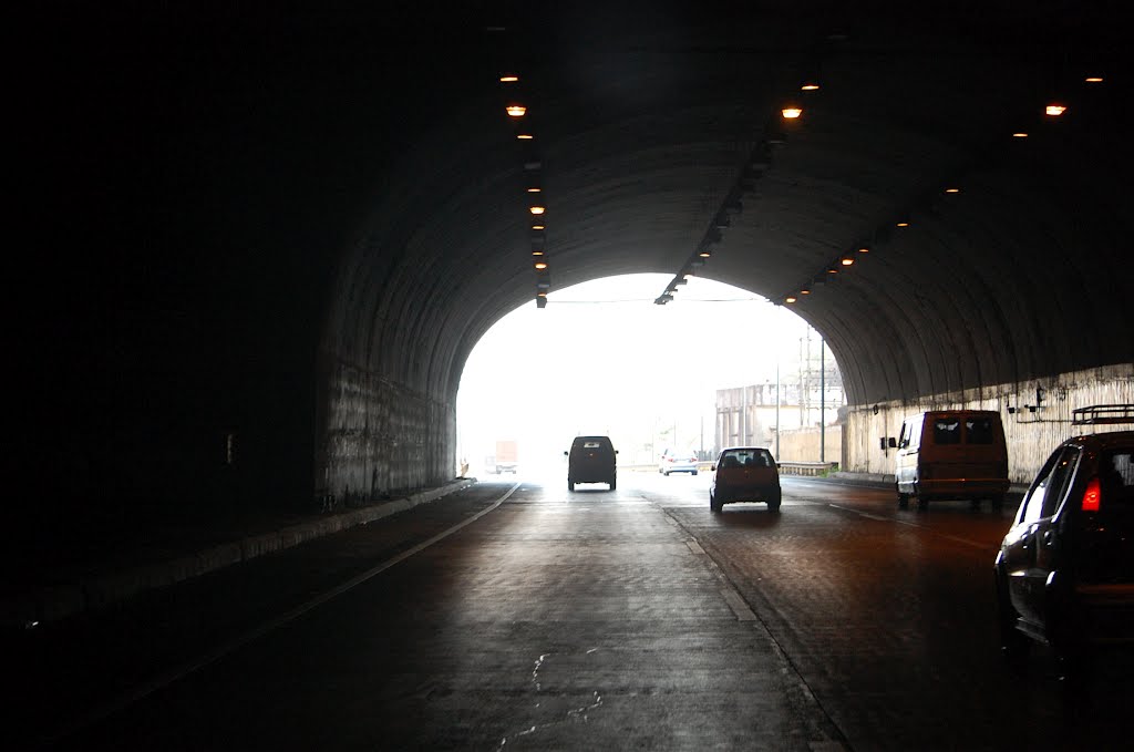 DPAK MALHOTRA, inside view of Tunnel Bhatan, Durtagati Marg NH4 Mumbai Pune, Maharashtra, Bharat by D B MALHOTRA