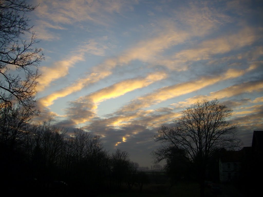 Wolkenstreifen by B.W.