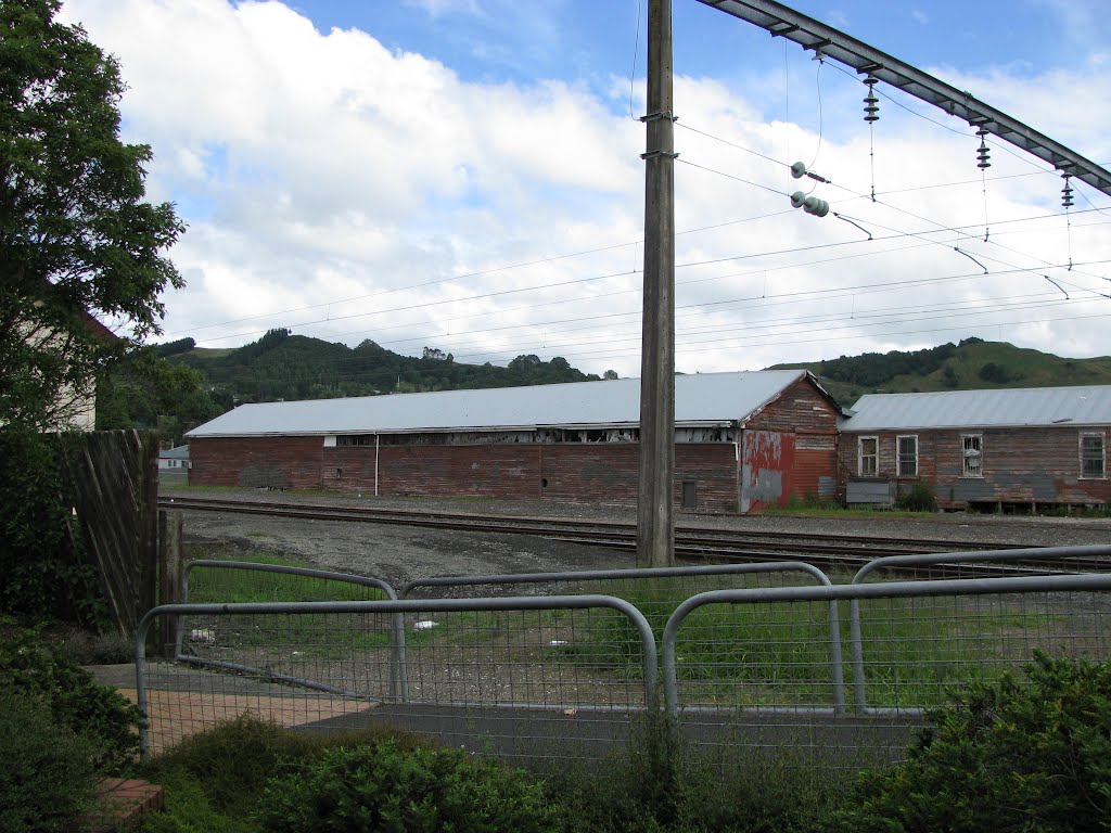 Old Engine Shed, Te Kuiti by Lloyd Weeber