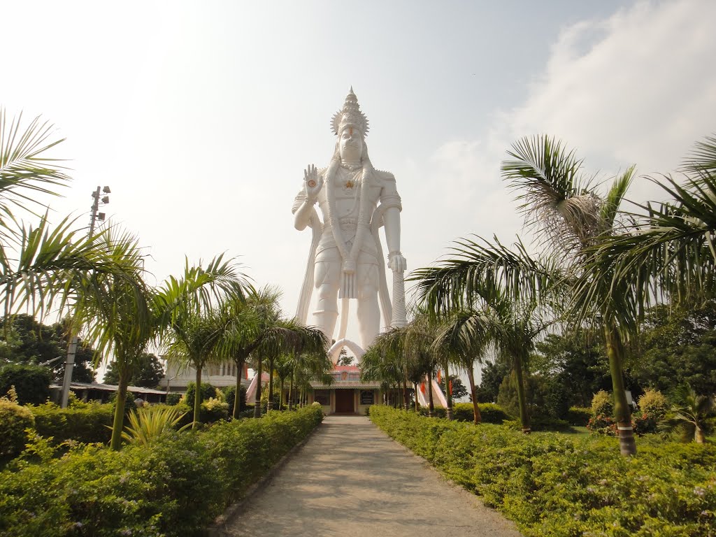 SriAnjaneyam by balajiveera