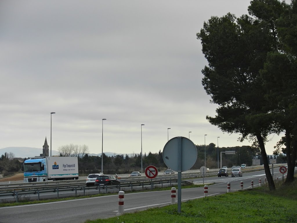 Aire des Corbières, autoroute des Deux-Mers, le clocher de Capendu by JLMEVEL