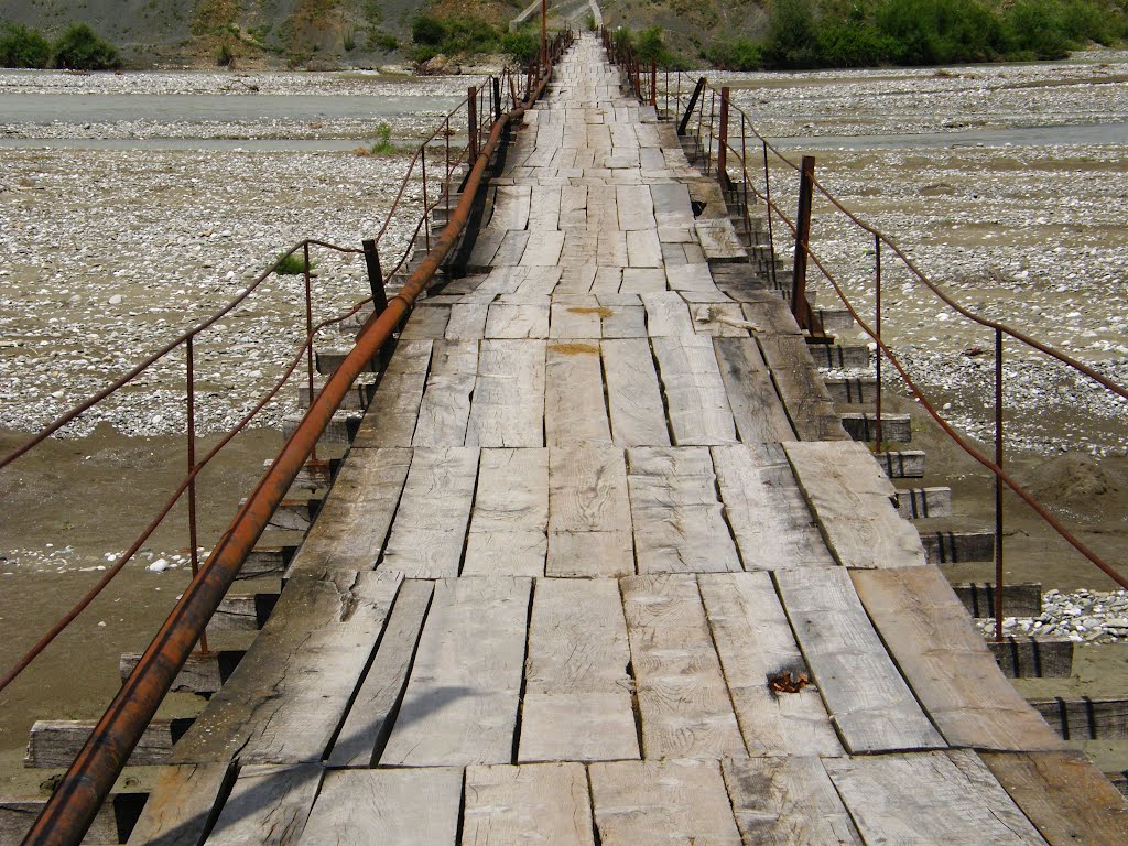 Albania - Elbasan: Trashoviç... by Giorgos Rodinos