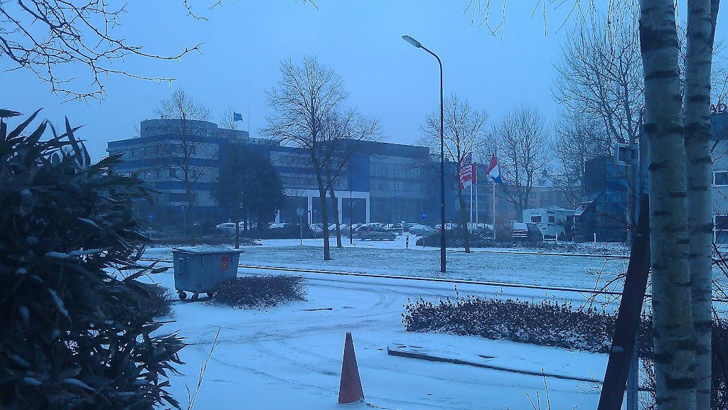 Heerhugowaard in de sneeuw by Heiloo