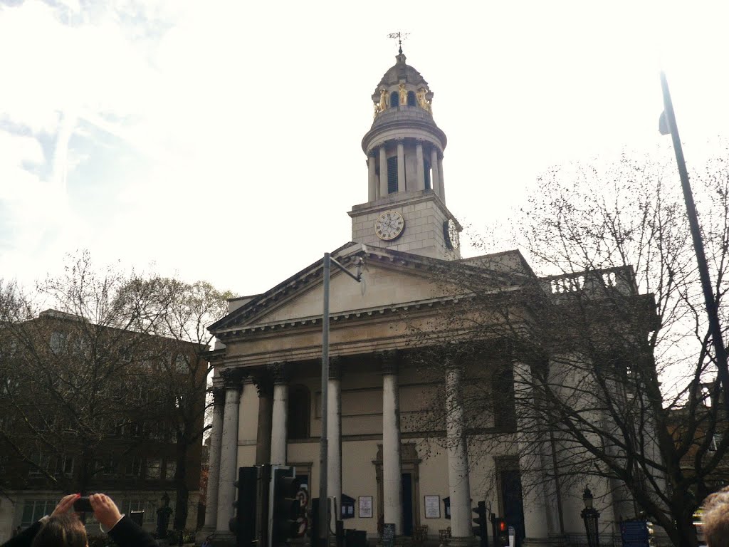 St Marylebone Parish Church by Suzen N