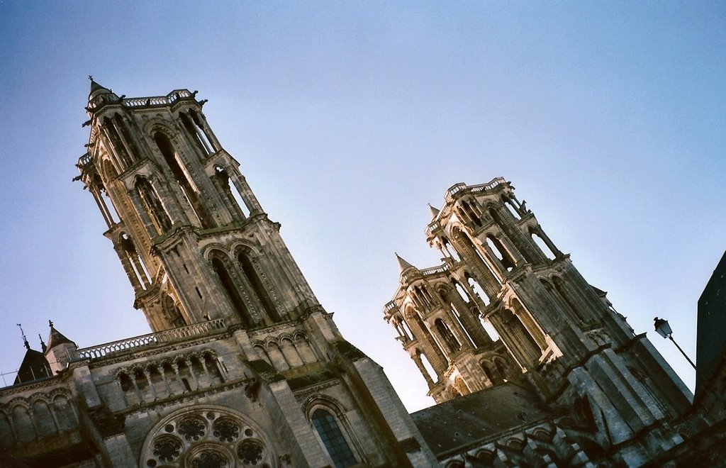 Cathédrale de Laon by Gilles Bareau