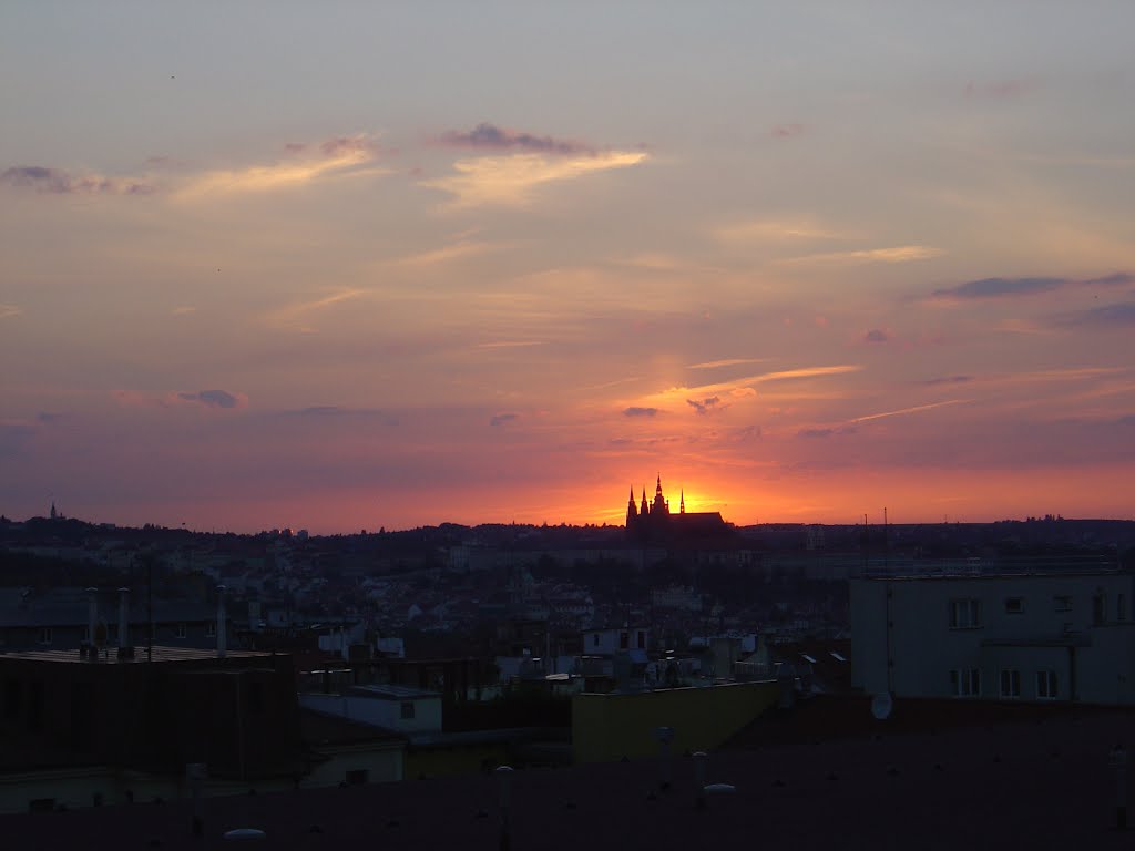 Sun setting over Prague Castle by Jarda1943