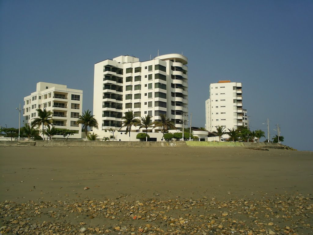 Malecón Bahia de Caráquez by Tunguska Polak