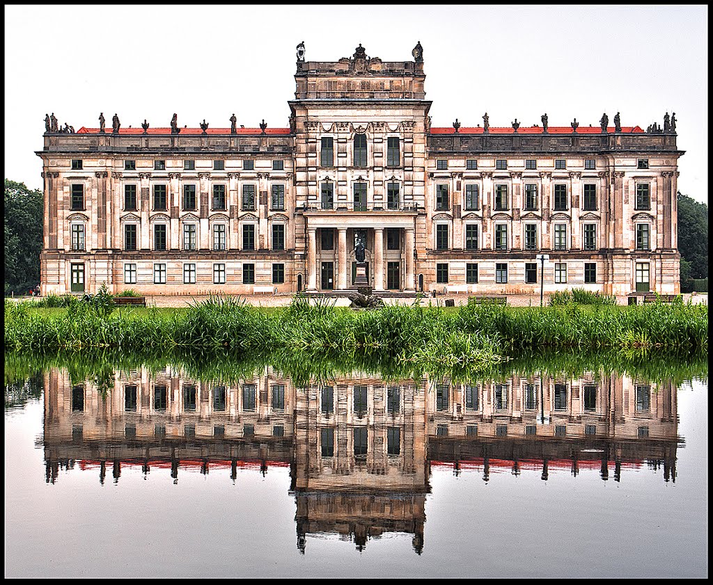 Schloss Ludwigslust by Michael Bock