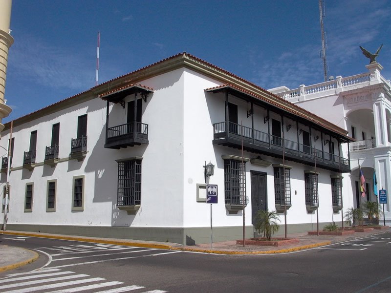 Casa de Morales, Maracaibo, Venezuela by Harms Weber