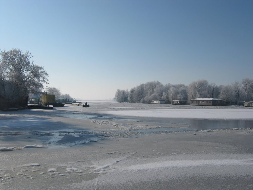 Kagerplassen ijs en sneeuw by arielisse