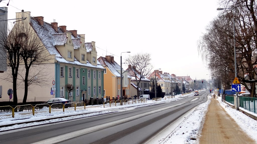 Elbląg, ul. Bema. by Zbigniew Ciesla