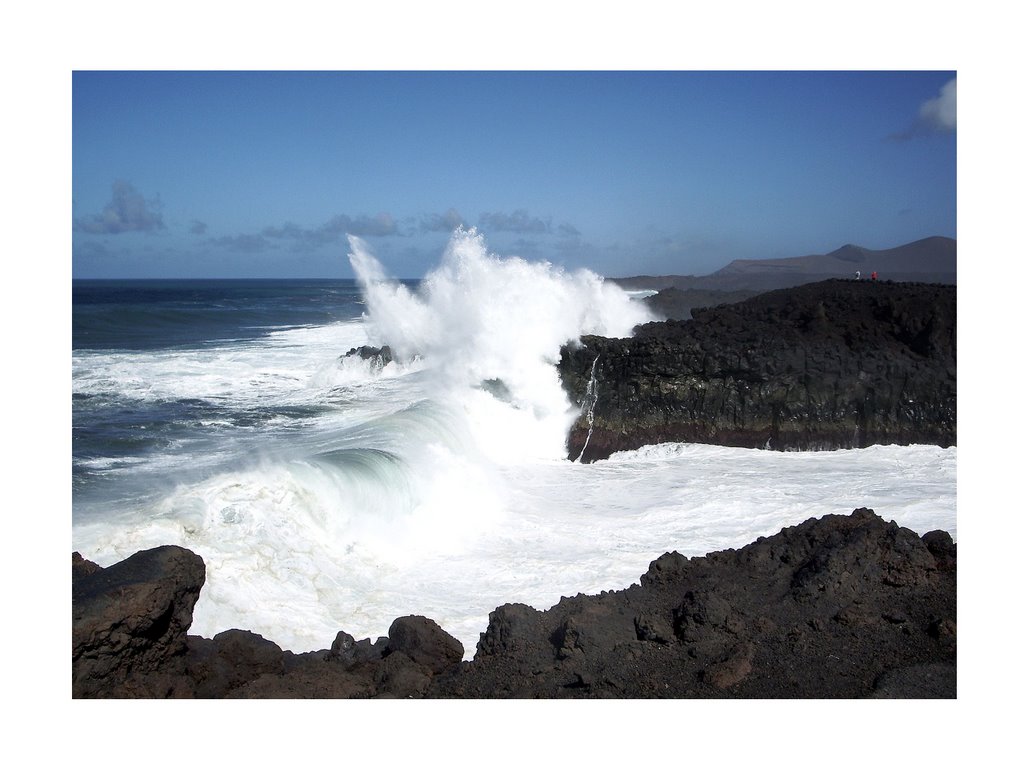 Lanzarote, Los Hervideros, Waves by HaSeb