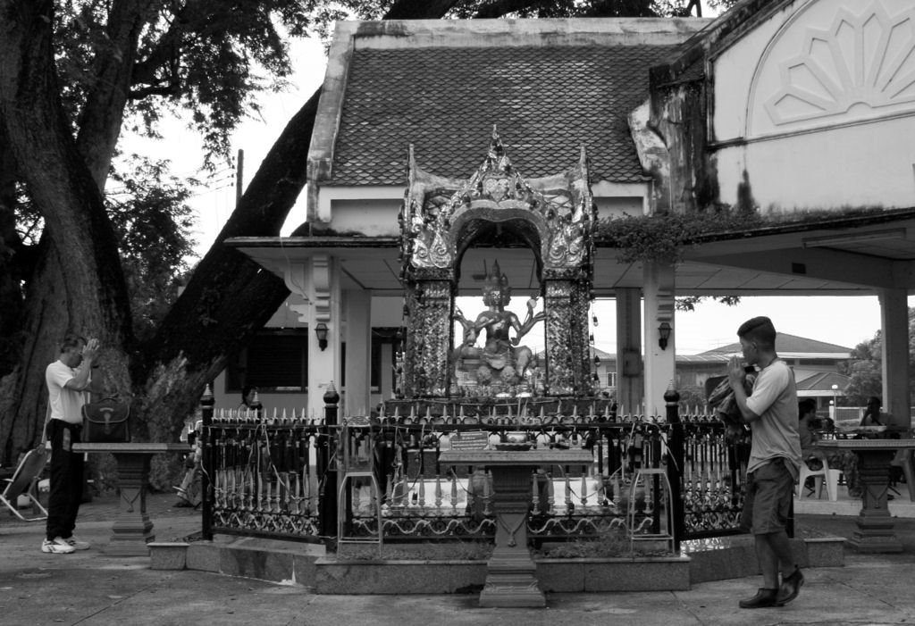 Surin Shrine by Lan7