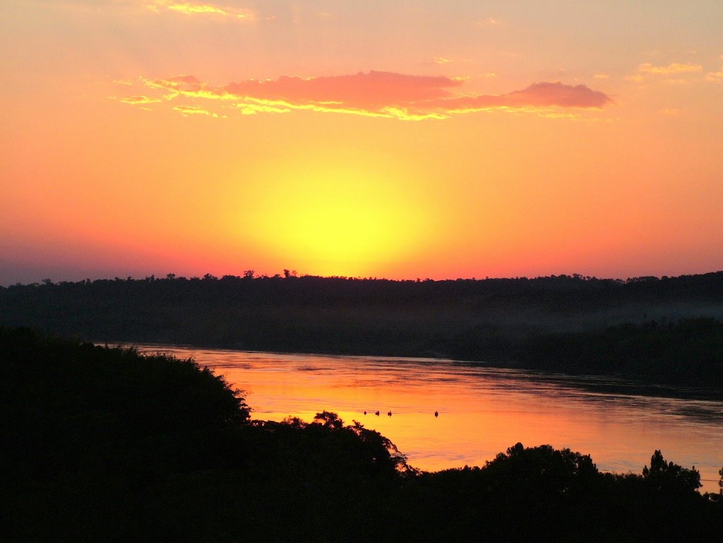 Atardecer Puerto Mineral-Misiones-Arg. by Tutanka