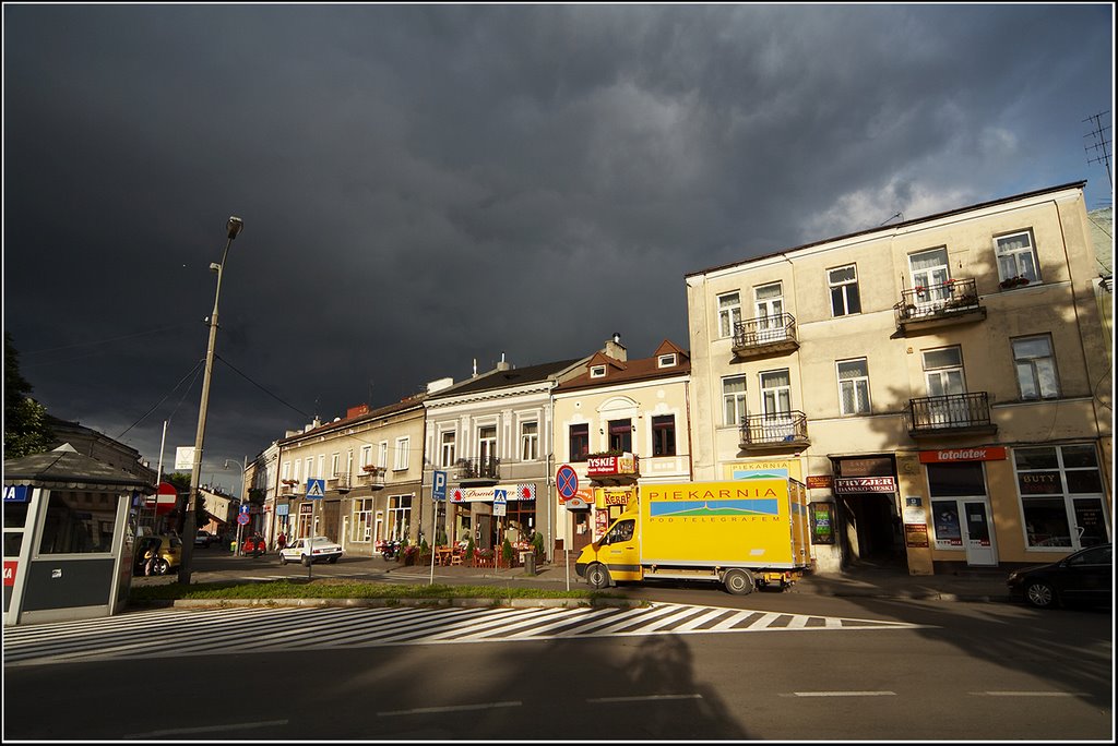 Widok na Bodzentyńską by pa_duch