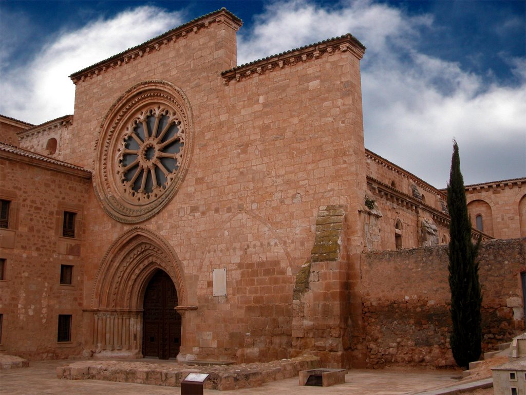 SANTA MARÍA DE HUERTA (Soria). Monasterio Cisterciense (sXII-XVI). by Carlos Sieiro del Ni…