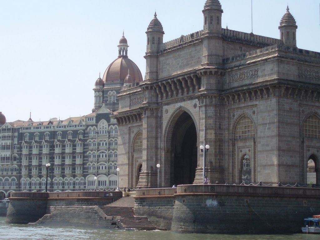 Gateway of India by raulitos76