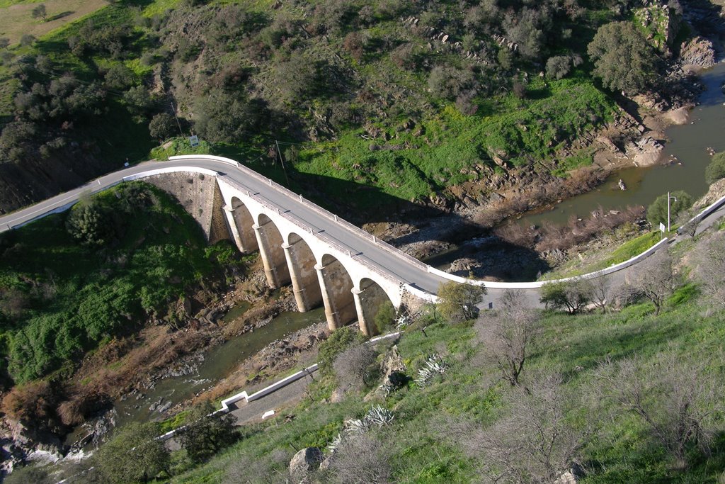 Pont de Mertolà by Luc Gr